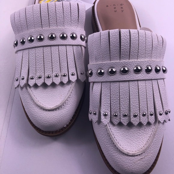 Shoes women size 6-1/2 the new shoes with tags - Picture 3 of 6